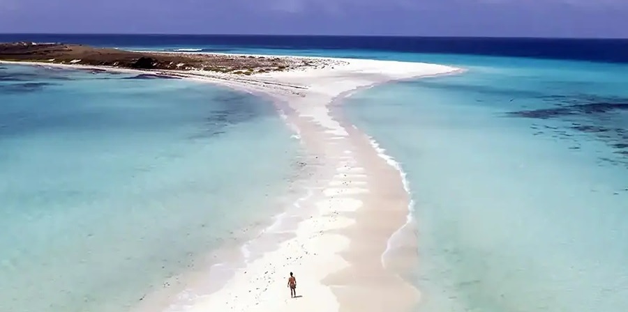 How to get to Los Roques, Venezuela