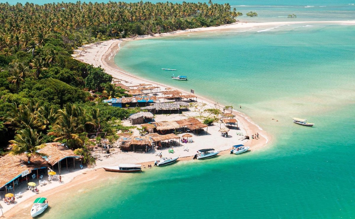 Best Beach Towns near Salvador