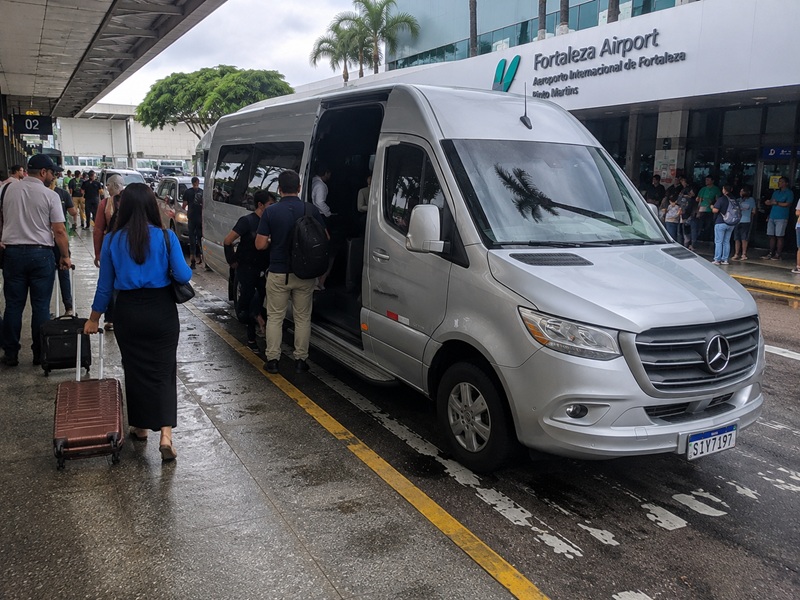 VAN Minibus Transfer Fortaleza