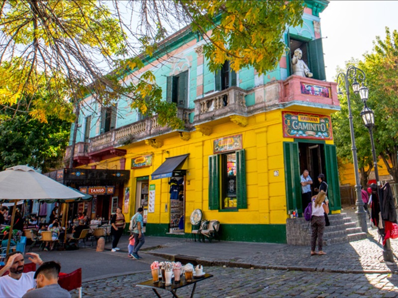 "La Boca" neighborhood 